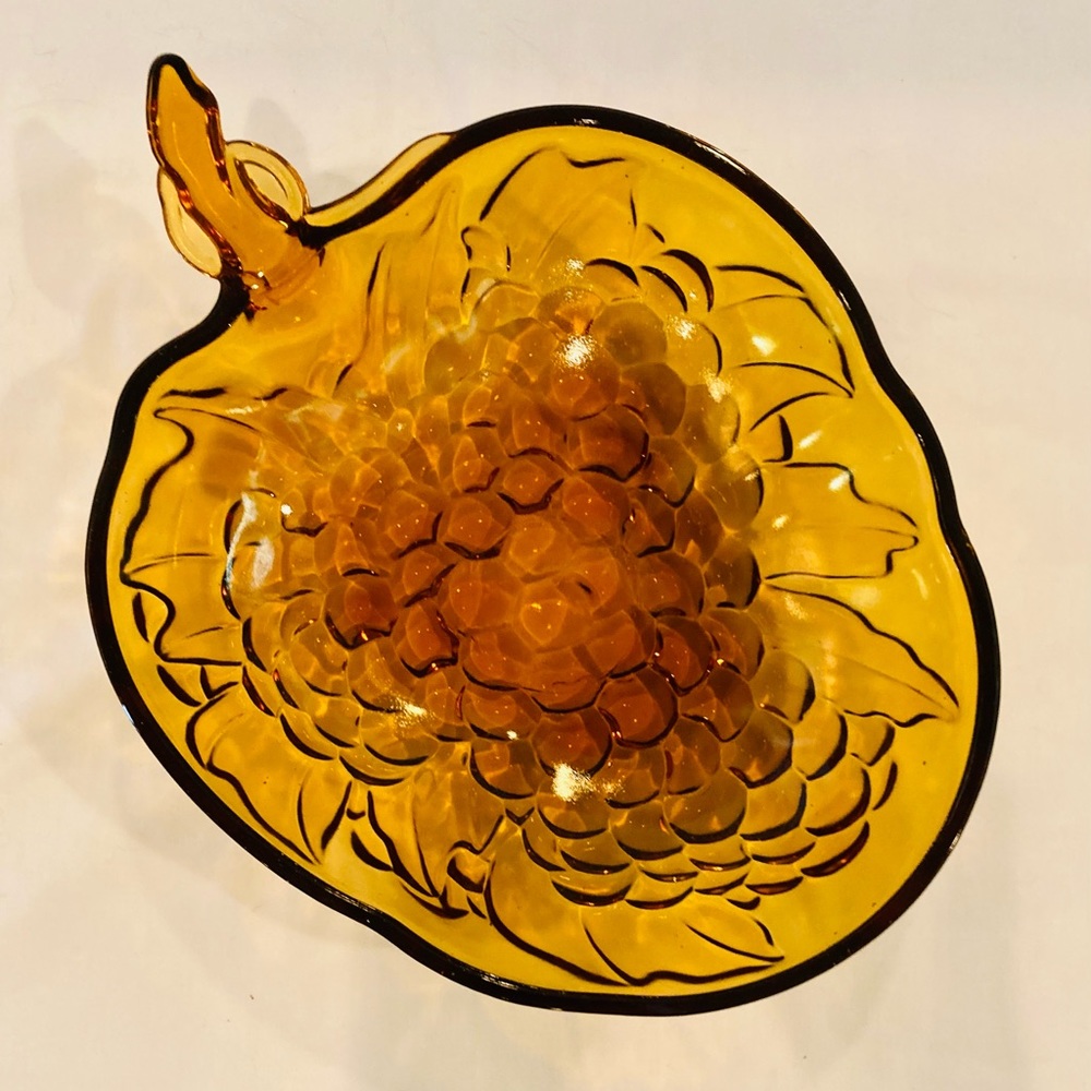 🍁🍇Vtg Large Bowl Grapes & Leaves Pattern by The Indiana Glass Company 10”🍇🍁